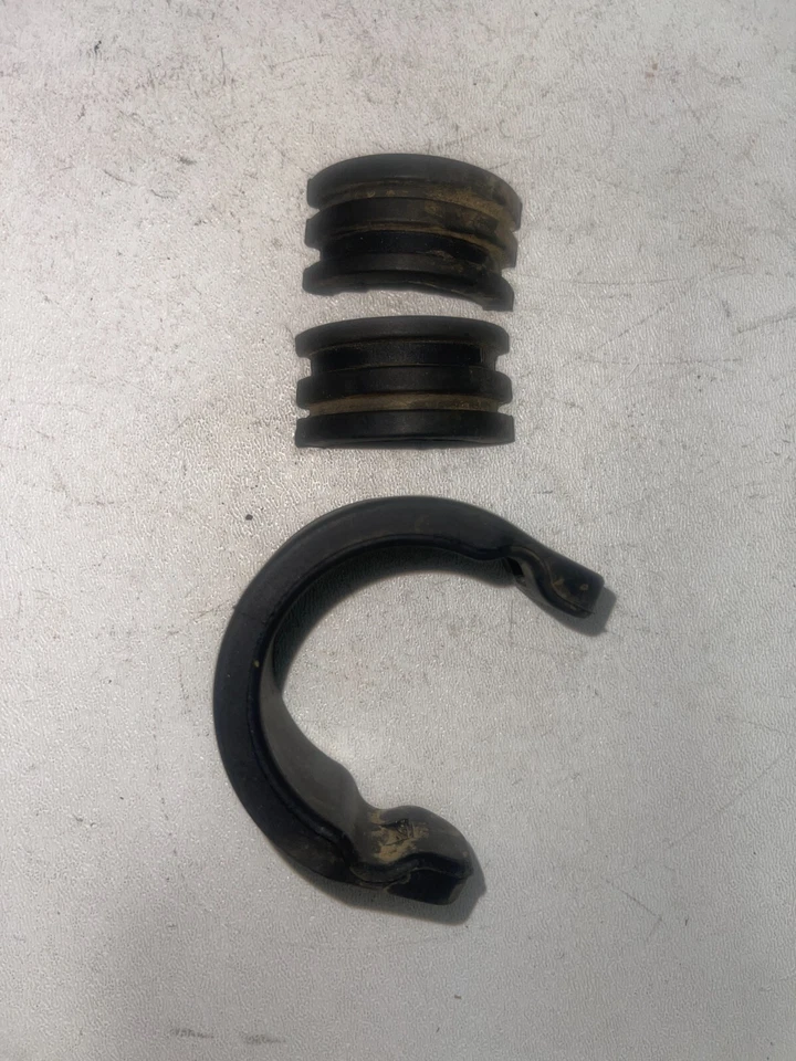 2005 03-15 雅马哈 WR250F 油箱阻尼器 — 第 1/4 张图片