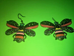 Große Hummel/Honigbiene Haken Ohrringe mit mehrfarbigen Emaille Steinen + Rocailles - Bild 1 von 6