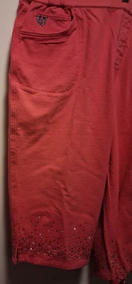 Dream Jeannes By Quacker Factory Elastic Waist Crop Capris sz 2X Pink w/BLING - Image 1 of 4