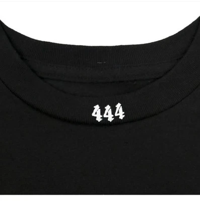 Camiseta gráfica Crown Haven Foto 1 de 2