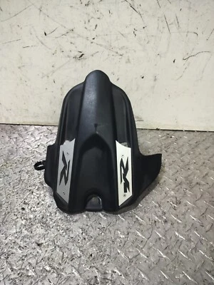 2006-2009 SUZUKI GSXR 600 750 PROTETOR DE LAMA TRASEIRO AFTERMARKET - Imagem 1 de 4