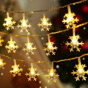 Christmas Lights, 20 Ft 40 LED Snowflake String Lights Battery Operated Fairy - Picture 1 of 6