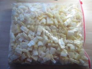 Bulk Lot 4lbs of Housings for Multi-Pin Connector 6.3mm 1/4" (Discolored) #E37AC - Bild 1 von 4