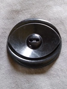 Vintage Ornate Black Plastic Button. - Picture 1 of 12