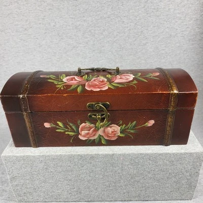 Cofre vintage pintado a mano rosa floral caja vino - imitación cuero, pestillo de latón Foto 1 de 4