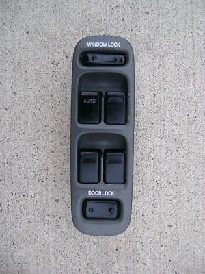 99 - 04 INTERRUPTOR DE VENTANA ELÉCTRICA MAESTRO LADO IZQUIERDO CONDUCTOR DELANTERO CHEVY TRACKER 30020880 Foto 1 de 2