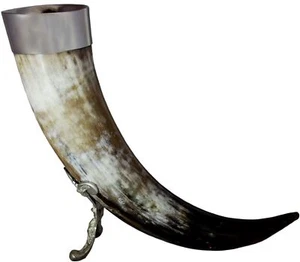 Traditional Medieval Scottish Drinking Horn With Pewter Base and Foot - Foto 1 di 6