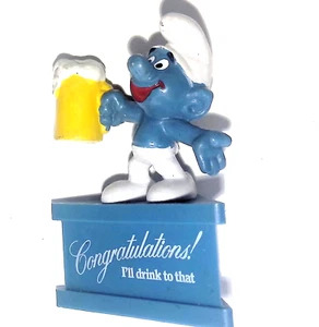 SMURF CONGRATULATIONS I'LL DRINK TO THAT FIGURE COLLECTIBLE SCHLEICH PVC VINTAGE - Picture 1 of 6