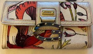 NWT Guess Wallet "Samba Poppy" Slim Wallet  - Picture 1 of 8