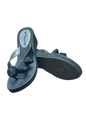 Sandálias anabela femininas Nina cetim preto floral tamanho 9 - Imagem 1 de 4