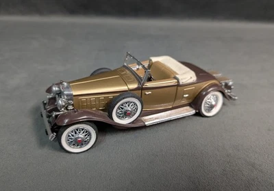 Franklin Mint Vintage Diecast Cadillac V-16 Model Car - Image 1 of 4