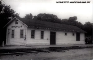 Santa Fe Railroad Train Station Depot Minneapolis KS Kansas Postcard RR Tracks - Picture 1 of 2