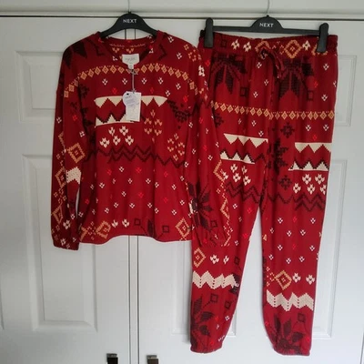 SIGUIENTE Pijama Mujer Navidad Borgoña Hadas TALLA MEDIANA 12-14 Nuevo Foto 1 de 4