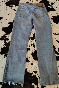 Aeropostale Mid Rise Kick Crop Raw Hem Damen Gr. 0 Medium Blue Denim Jeans - Bild 1 von 8