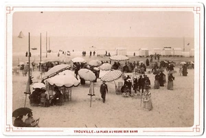 Trouville.La Plage à l'heure des bains.Carte Cabinet 10x16.Photo Albuminée N.D. - Imagen 1 de 2