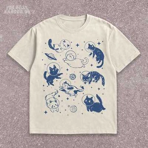 Camiseta De Colección Gato Astronauta Kawaii Gatito Cósmico Gráfico Camisa para Amantes de los Gatos - Imagen 1 de 10