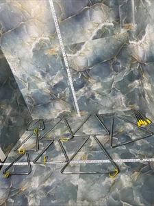 Metall 8 Dreiecke mit 6 Haltern und 5 Schlagern Musikinstrumente für Kinder - Bild 1 von 18