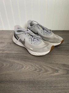 Nike Tenis Zapatos Para Mujer 7.5 Gris Revolution 5 Premium, Athleisure - Imagen 1 de 9