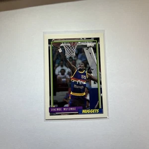 1992-93 TOPPS #281 DIKEMBE MUTOMBO DENVER NUGGETS - Picture 1 of 2