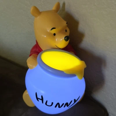 Winnie The Pooh Hunny Pot Paladone Lámpara Luz Portátil Luz Nocturna Disney Foto 1 de 4