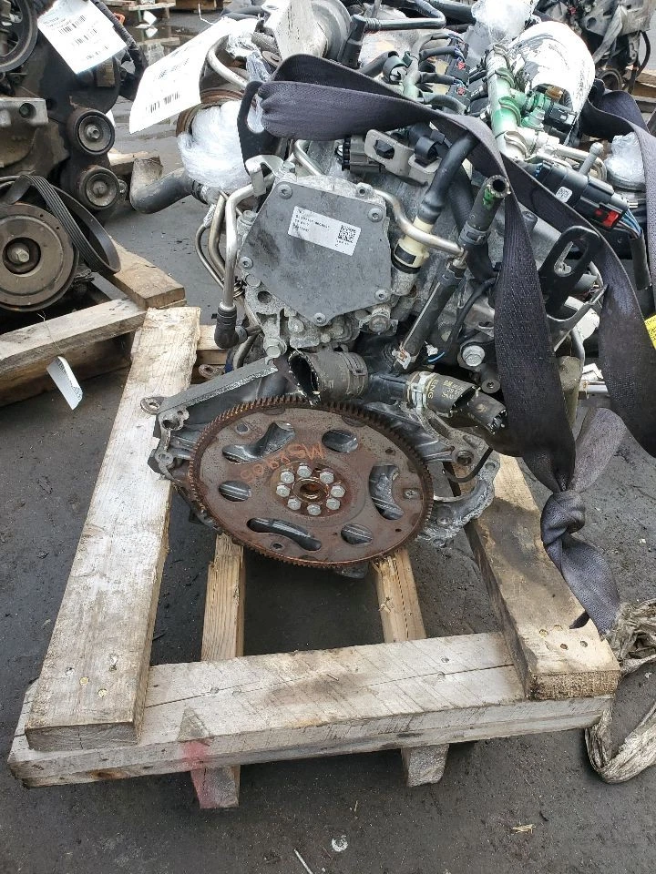 Used Engine Complete Assembly fits: 2017 Chevrolet Cruze VIN B 4th digit New Sty Foto 1 de 4