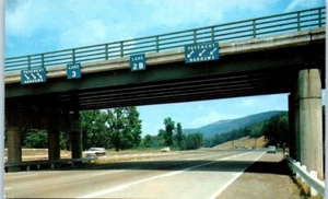 NEW YORK STATE THRUWAY Overpass Harriman Interchange HIGHWAY - Postcard - Picture 1 of 2