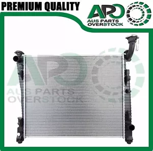 Radiator for JEEP GRAND CHEROKEE WK2 LAREDO OVERLAND Petrol 2010- AT MT With Cap - Picture 1 of 8