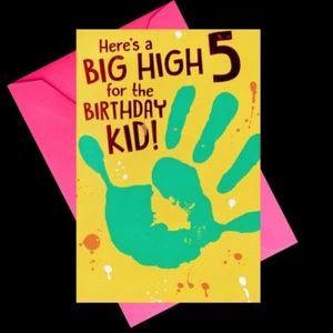 Tarjeta de feliz quinto cumpleaños Big High 5 con sobre expresiones de sello - Imagen 1 de 3