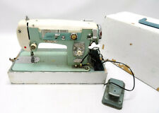 REMINGTON VINTAGE TURQUOISE ZIG ZAG SEWING MACHINE W/CASE ~ PARTS, REPAIR ONLY