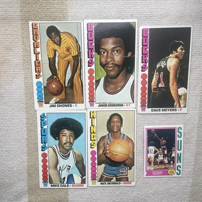 Lote de (5) tarjetas jumbo de baloncesto Topps vintage 1976-77; baja calidad con estrellas. Foto 1 de 2