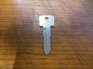 Cole TO22, T61E, T80U Key Blank - Picture 1 of 2