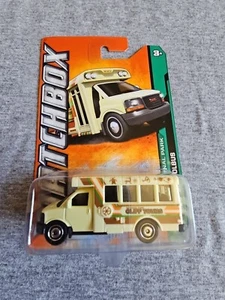 2012 Matchbox GMC SCHOOL BUS Yellow 120/120 GREAT CARD National Park CLIFF TOURS - Picture 1 of 4