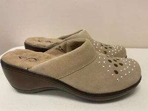 Womens Soft Walk Murietta Studs Sand Suede S1265-234 - Picture 1 of 3