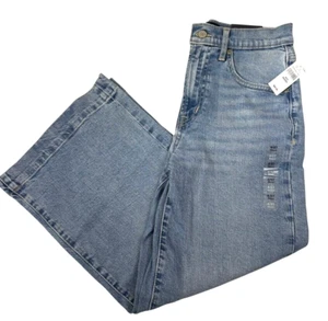 NWT Gap High Rise Wide-Leg Crop Stride Light Wash Denim Jeans 4/27 Short - Picture 1 of 17