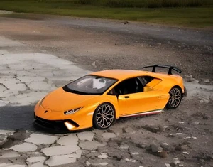 Burago Lamborghini Huracan Performante Die Cast Toy Car Model - Picture 1 of 9