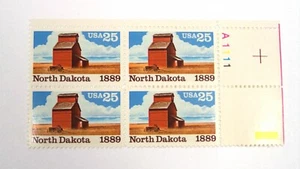 Bloque de 4 estampillas 25c de Scott #2403 de EE. UU. de la estadidad de Dakota del Norte - Imagen 1 de 1