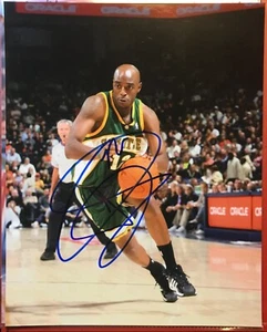 (Supersonics) #12 Damien Wilkins (signiertes Rookie 8x10 Color Action Photo) - Bild 1 von 1