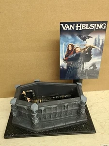 Van Helsing Custom Made Figure With Base - Picture 1 of 2