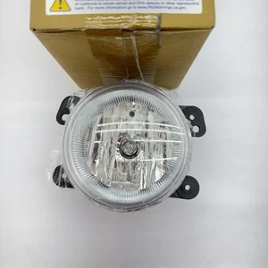11-14 JEEP GRAND CHEROKEE LEFT OR RIGHT BUMPER DRIVING FOG LIGHT LAMP CH2594103 - Picture 1 of 5