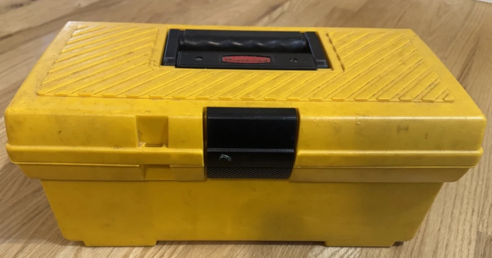 Rubbermaid Toolbox Craft BOX Excellent Condition 7712￼ - Image 1 of 4