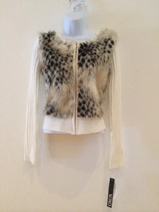 NWT XOXO Cream Furry Acrylic Blend Ladies Sweater Size Medium - Picture 1 of 3
