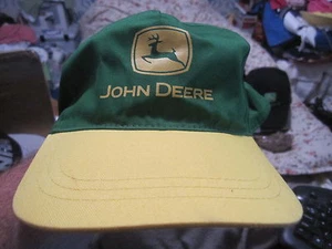2005 JOHN DEERE SNAPBACK COLLECTIBLE HAT - Picture 1 of 6