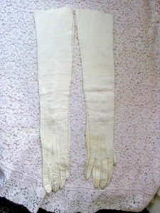VTG 1930s SIGNED 19" IVORY SOFT LEATHER OVER ELBOW FORMAL OPERA GLOVES - 6 1/2 - Picture 1 of 6