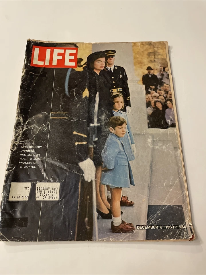 Jacqueline Kennedy and Children Cover  LIFE Magazine December 6, 1963  - Image 1 of 1