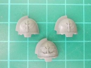 Warhammer 40K - 3 Dark Angels Primaris Gravis Schulterpolster - 40k Bits - Bild 1 von 1