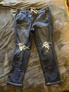 Torrid Distressed Jeans Size 2R Pull-on Straight Leg - Picture 1 of 7