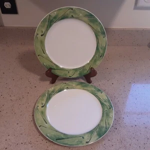 Set of Two Mikasa Ultima Plus HK116 Country Club 10.75” Dinner Plates Golf Theme - Picture 1 of 5