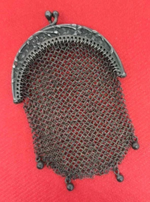 Ancien porte-monnaie Aumonière petite bourse à mailles en argent - Photo 1/4