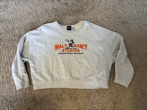 Disney 100 Cropped Embroidered Gray Sweatshirt Size XL - Hyperion Avenue-Studios - Picture 1 of 5