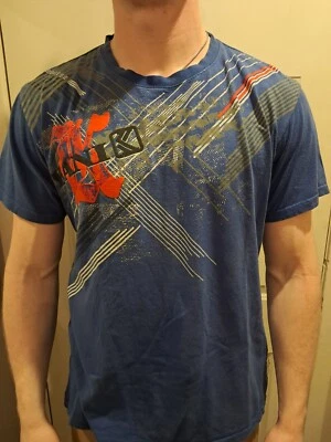 Camiseta Para Hombres Kani Dorada Hip Hop Grunge Ropa de Calle Metal Gráfico Genial Talla XL Foto 1 de 3